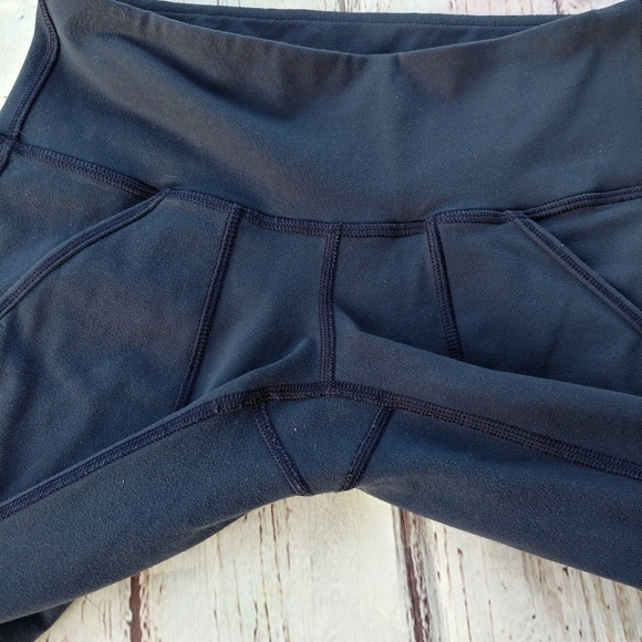LULULEMON | Practice Daily Ruffle Ribbon Leggings - Picture 9 of 15